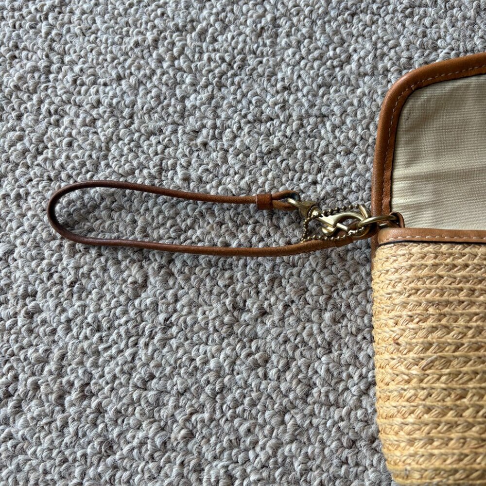 Coach Straw Summertime Clutch Wristlet Woven Straw Leather Trim Gold Turn Lock - Picture 9 of 12